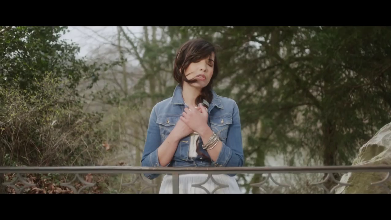 Indila - Dernière Danse Stars Caps: Indila : Dernière danse - Les caps