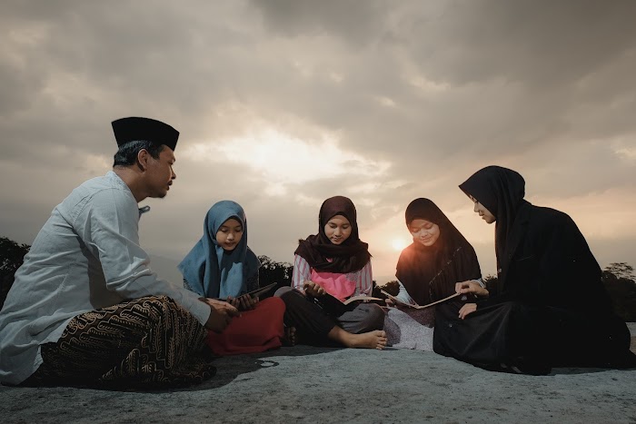 Beragama Secara Terbuka