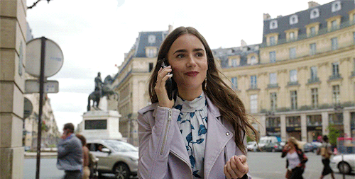 6 Motivos para assistir Emily em Paris - Ponte Literária - Aqui falamos sobre livros, séries, filmes e música. Bem-Vindos!