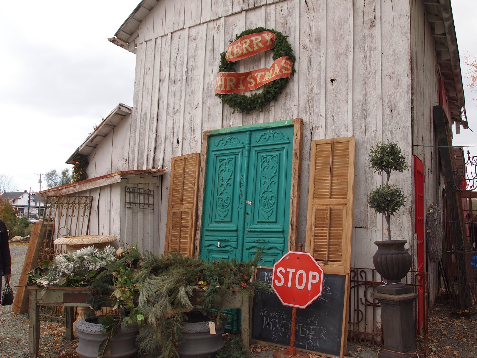 Lucketts christmas markets