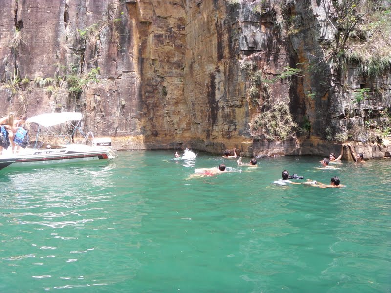 CHIC POR MENOS Escarpas do Lago o paraíso em Capitólio MG CHIC POR MENOS Escarpas do Lago o paraíso em Capitólio MG