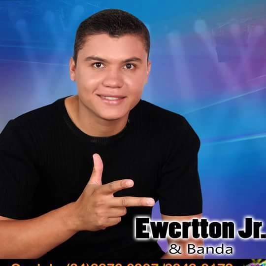 Ewertton Jr. e Banda