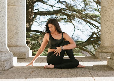 Yoga For Diabetes -The Half Spinal Twist Pose (Ardha-matsyendra asana )