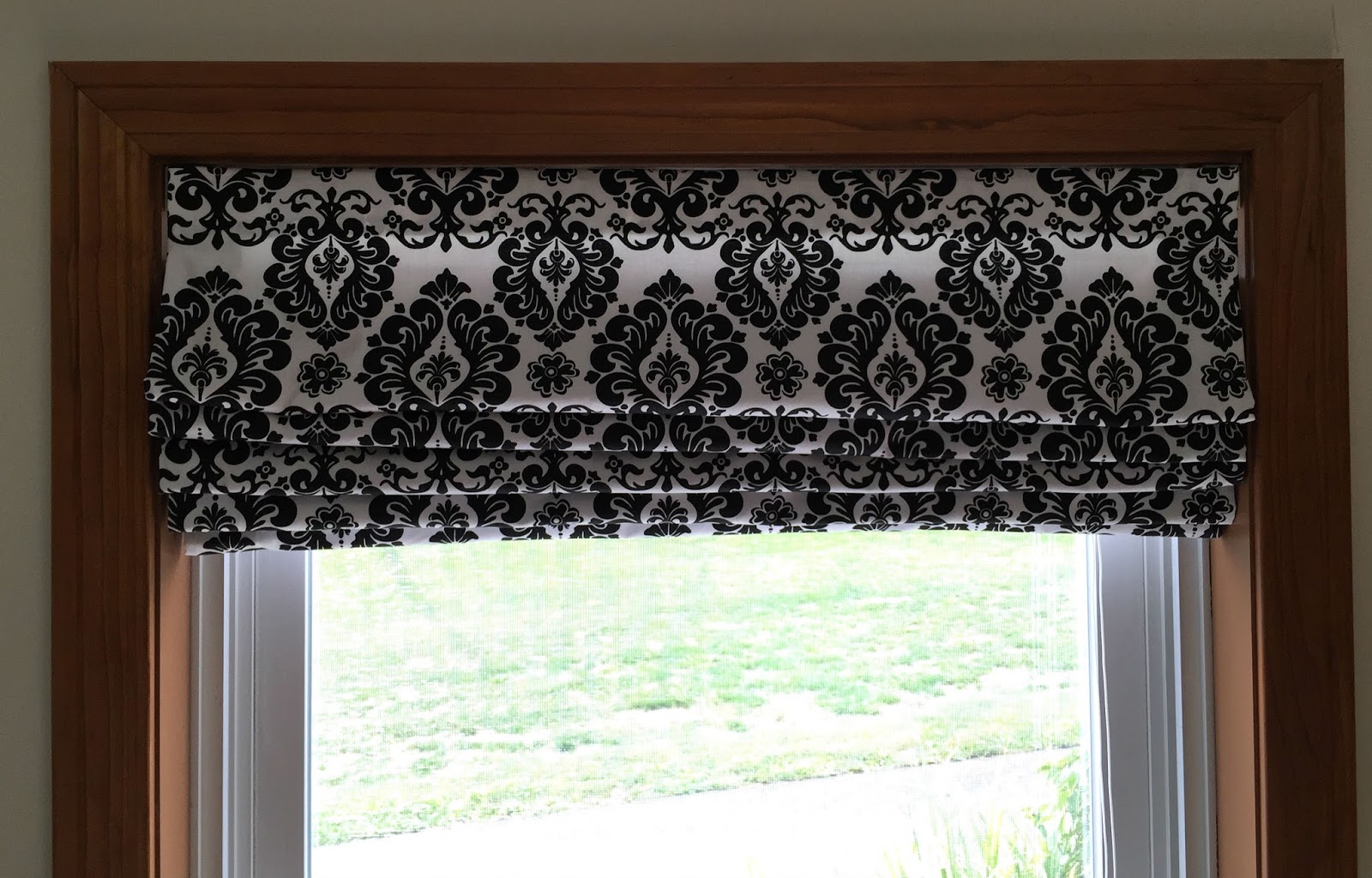 BEAUTY101BYLISA DIY No Sew LINED ROMAN SHADES Using Mini Blinds