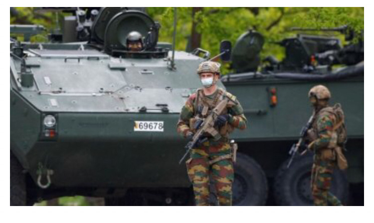 유럽 4개국 특수부대 총출동시킨 벨기에 '무장탈영병' - 짤티비
