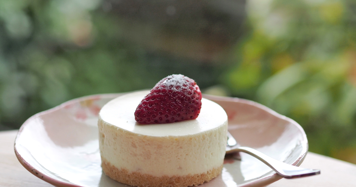 Minty's Kitchen: No-Bake Lychee Mini Cheesecake