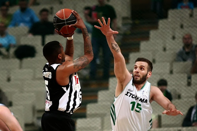 Αυτός είναι ο Ντι Τζέι Κούπερ