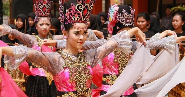 Pantun Lucu Bahasa Sunda Yang Pasti Buat Ketawa Hobi Pantun