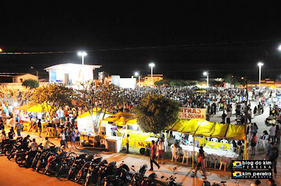 Quarta noite do Chapadinha Para Cristo 2013 reuniu milhares de fiéis na Praça do Povo