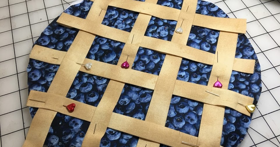 Me Sew Crafty Fruit Pie Pot Holders/Hot Pads