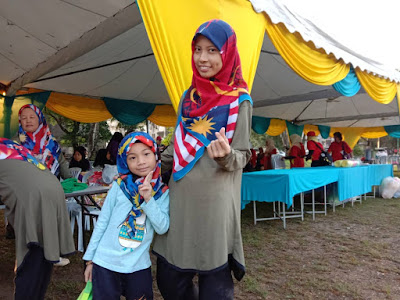 Hujung Minggu Yang Memenatkan tetapi Seronok sukan suri rukun tertangga sukaneka sukaneka rakyat bowling kelapa isi air dalam botol kepit bola sambil berlari MPP zone 10