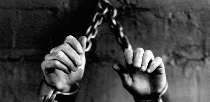 Σκλάβοι στα χέρια διεστραμμένων βασανιστών…