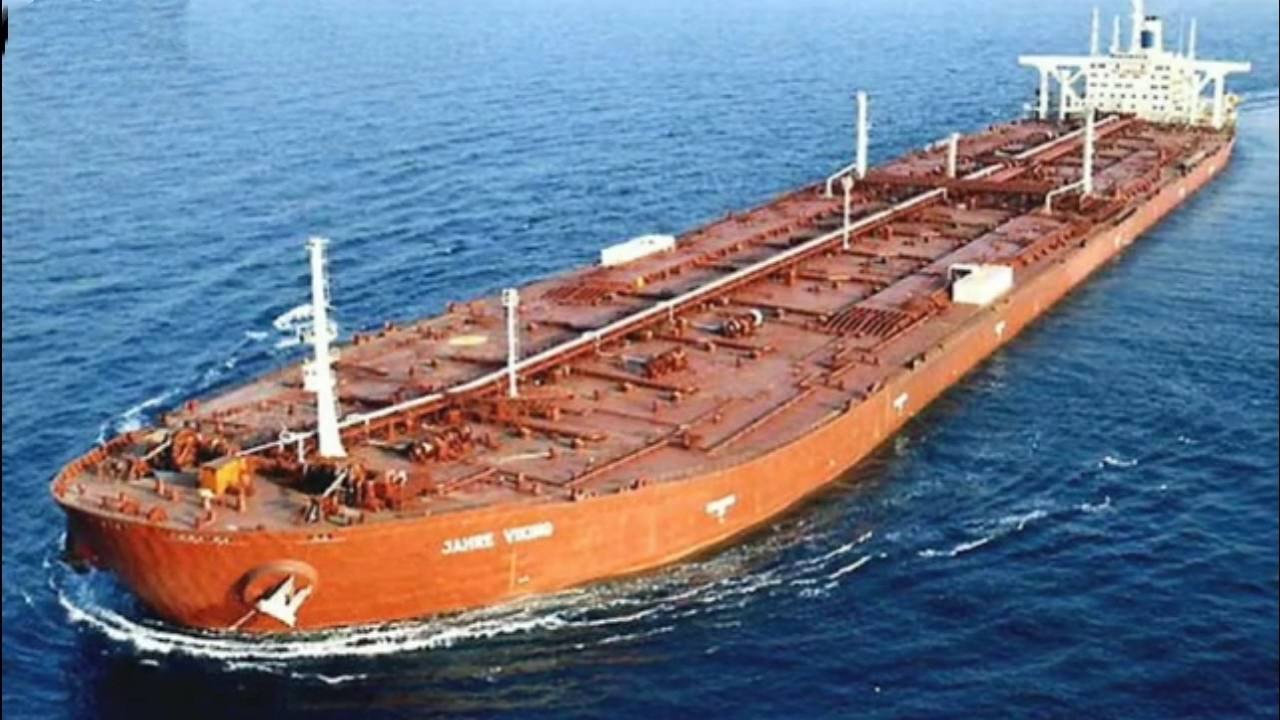 Kapal laut terbesar di dunia