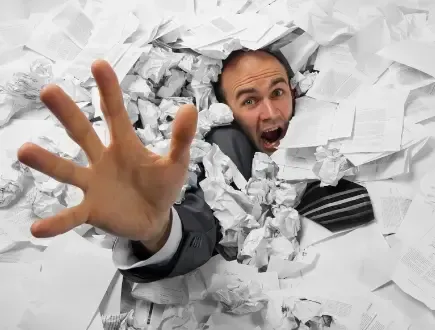 Ways Entrepreneurs Hold Back themselves Ways Entrepreneurs Hold Back themselves