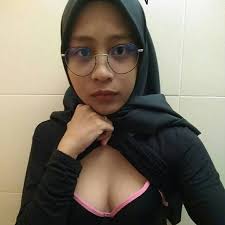 Jilbab Mesum Toket Gede Penakluk Kaum Adam | Jilbab Mesum
