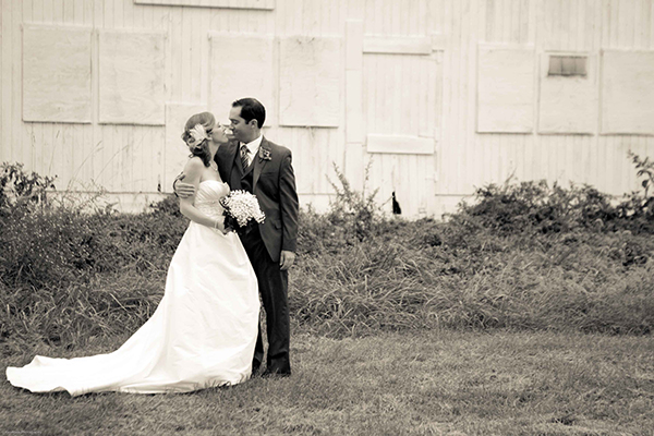 autumn maryland wedding with fall details | photos by Kate Haus