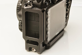 Nikon D7100 w/ ND-7100 L bracket - side