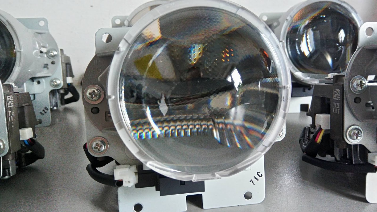 Naprawa świateł lenses Bi-LED - oryginal in Japan