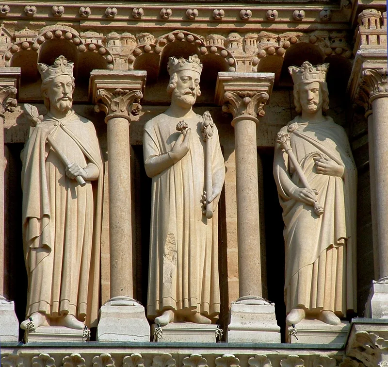 La cattedrale Notre-Dame de Paris 1163-1345 | Mille anni di storia