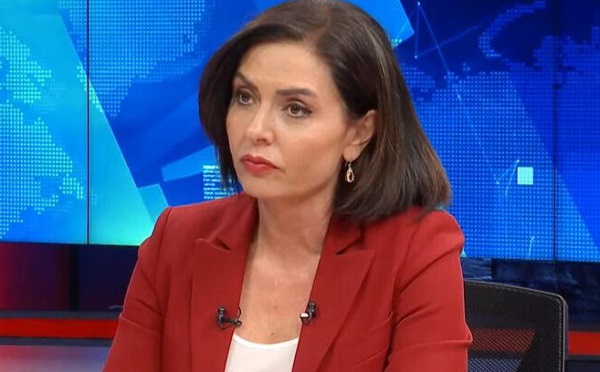 Gazeteci Özlem Gürses kimdir? aslen nerelidir? kaç yaşında? evli mi? eşi kim? Biyografisi ve hayatı hakkında bilgiler. Gazeteci Özlem Gürses kimdir? aslen nerelidir? kaç yaşında? evli mi? eşi kim? Biyografisi ve hayatı hakkında bilgiler.