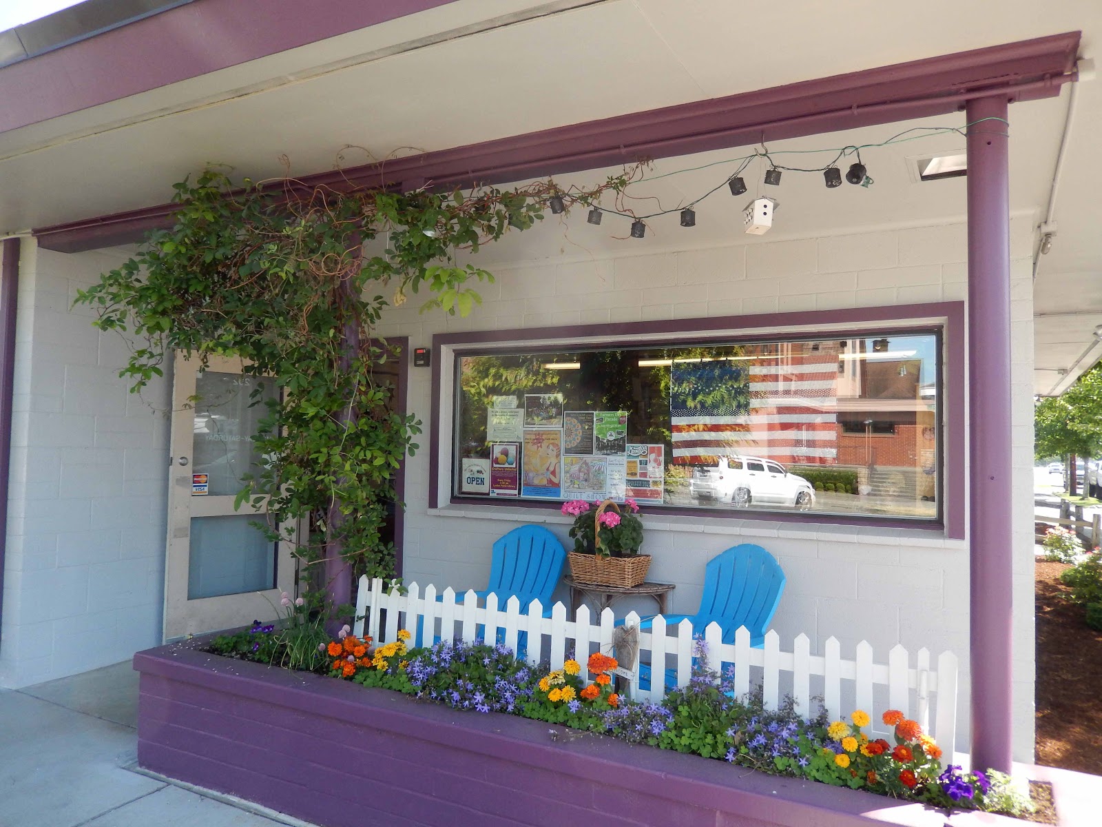 Cat Patches Quilt Shop Tangled Threads, Lynden, Washington
