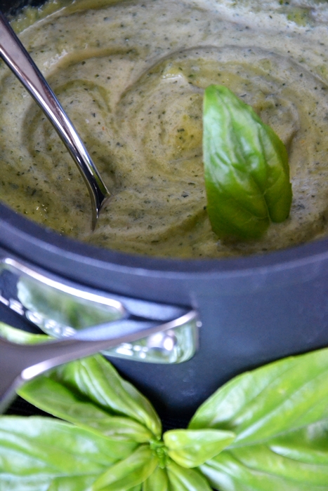 crema di zucchine e cipolle di tropea al profumo di basilico