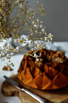 BUNDT CAKE de zanahorias y nueces de California - TuvesyyoHago