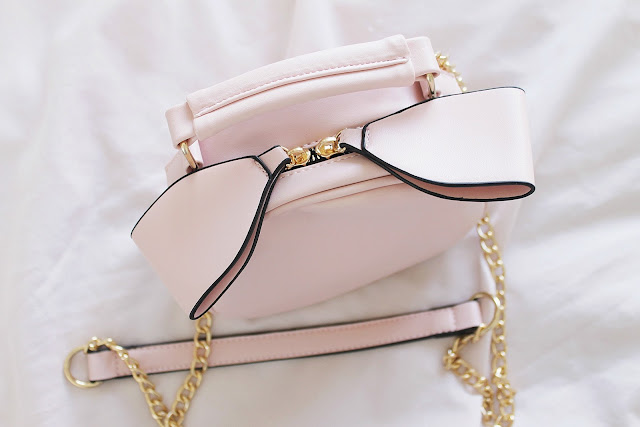 Girly self care kit whats in my bag Girly self care kit whats in my bag