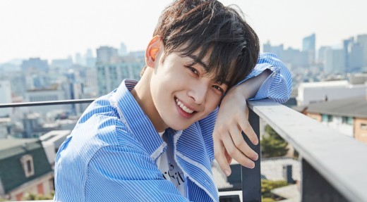 Cha Eunwoo Reveals He Was Asked Out By A Female Celebrity, Here’s His