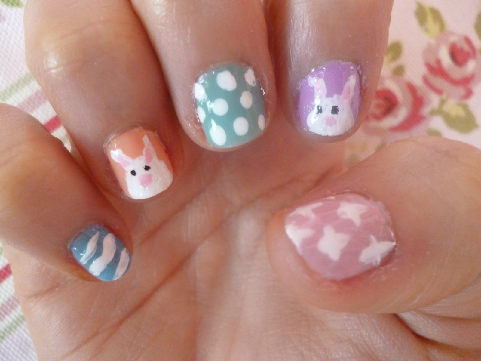 Meg's Boutique Easy Easter Bunny Nail Art!