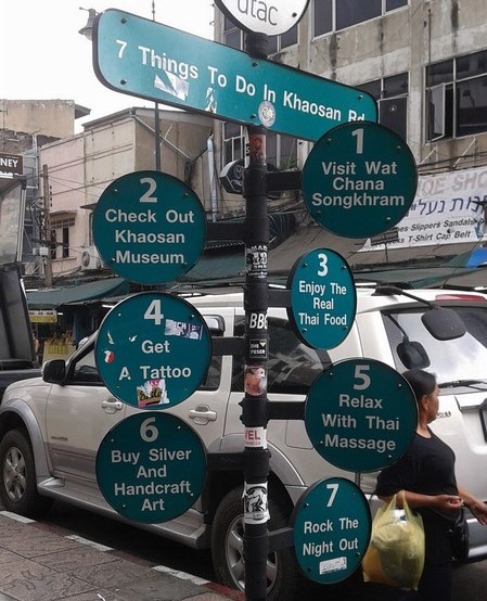 cartel con las 7 cosas que hacer en Khaosan Road