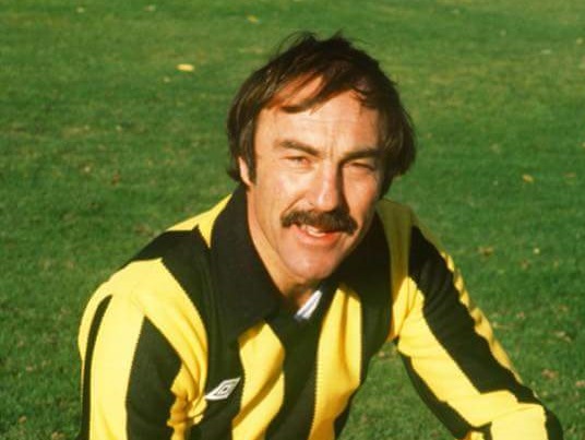 The Reckless Guide to Barnet FC: YEAH, THE GREAT JIMMY GREAVES PLAYED FOR BARNET
