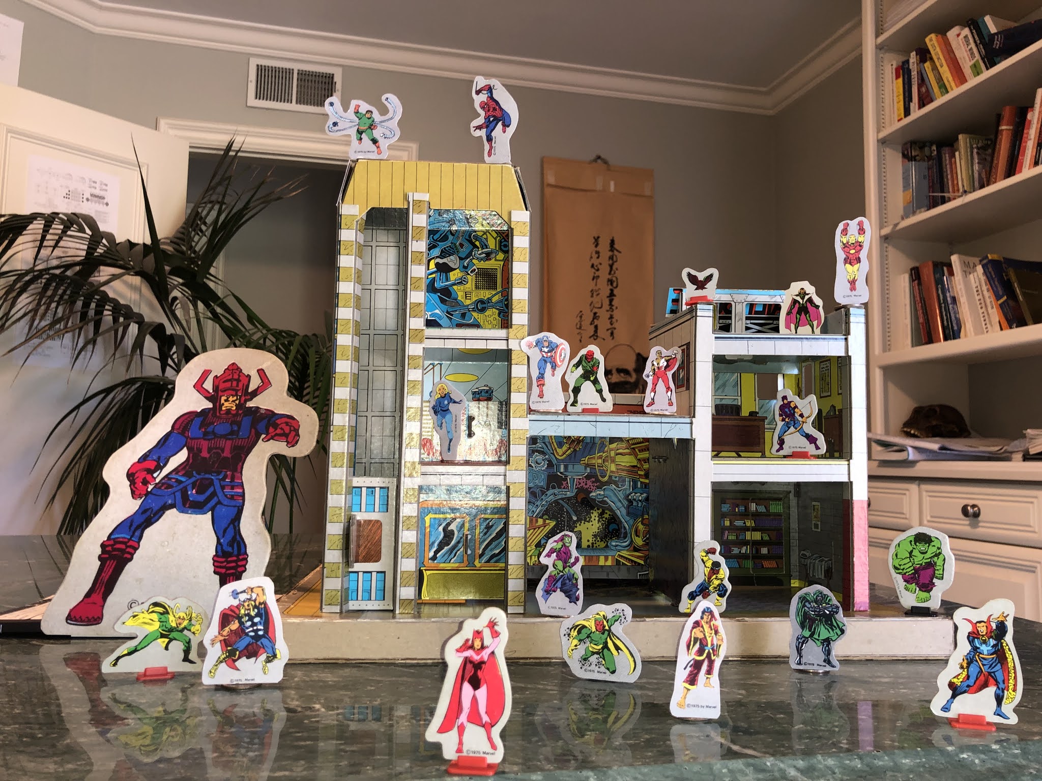 Observed Impulse Amsco Marvel World Playset Description, Pictures