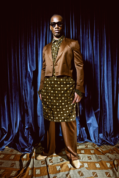 Chizy's Spyware: PHOTOS:Didier Drogba in Ozwald Boateng Tailoring styles