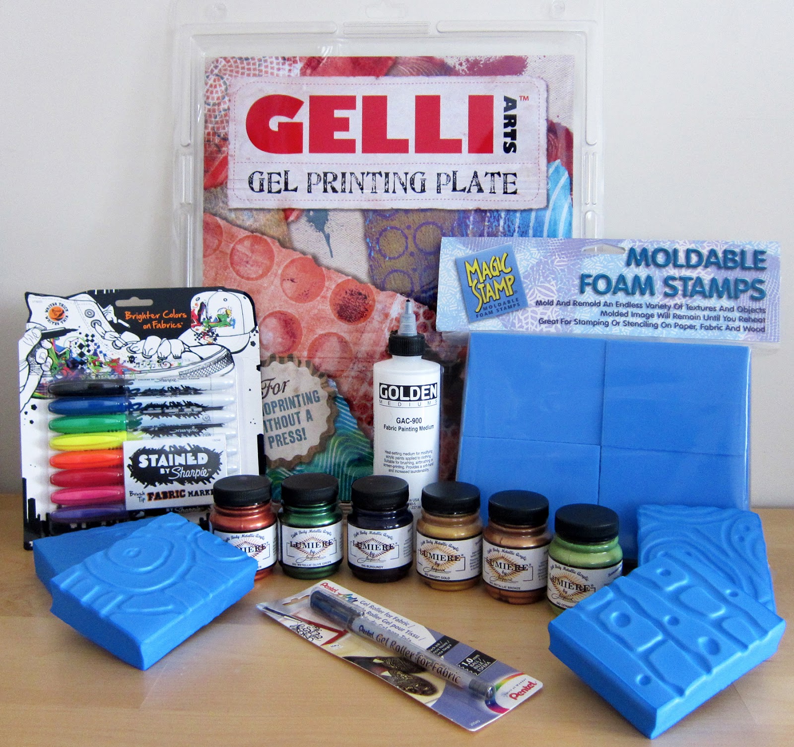 Printing with Gelli Arts® Printing with Gelli Arts® — Techniques on