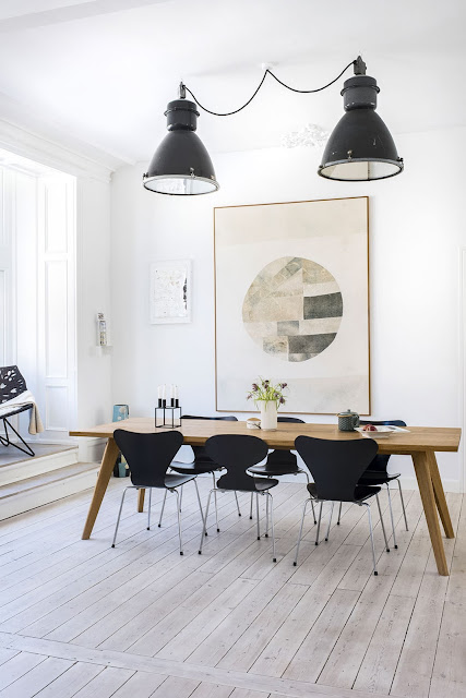 Apartment in Copenhagen-Art from floor to ceiling