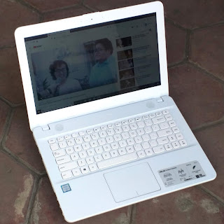 Laptop ASUS Vivobook X441U Core i3 Bekas