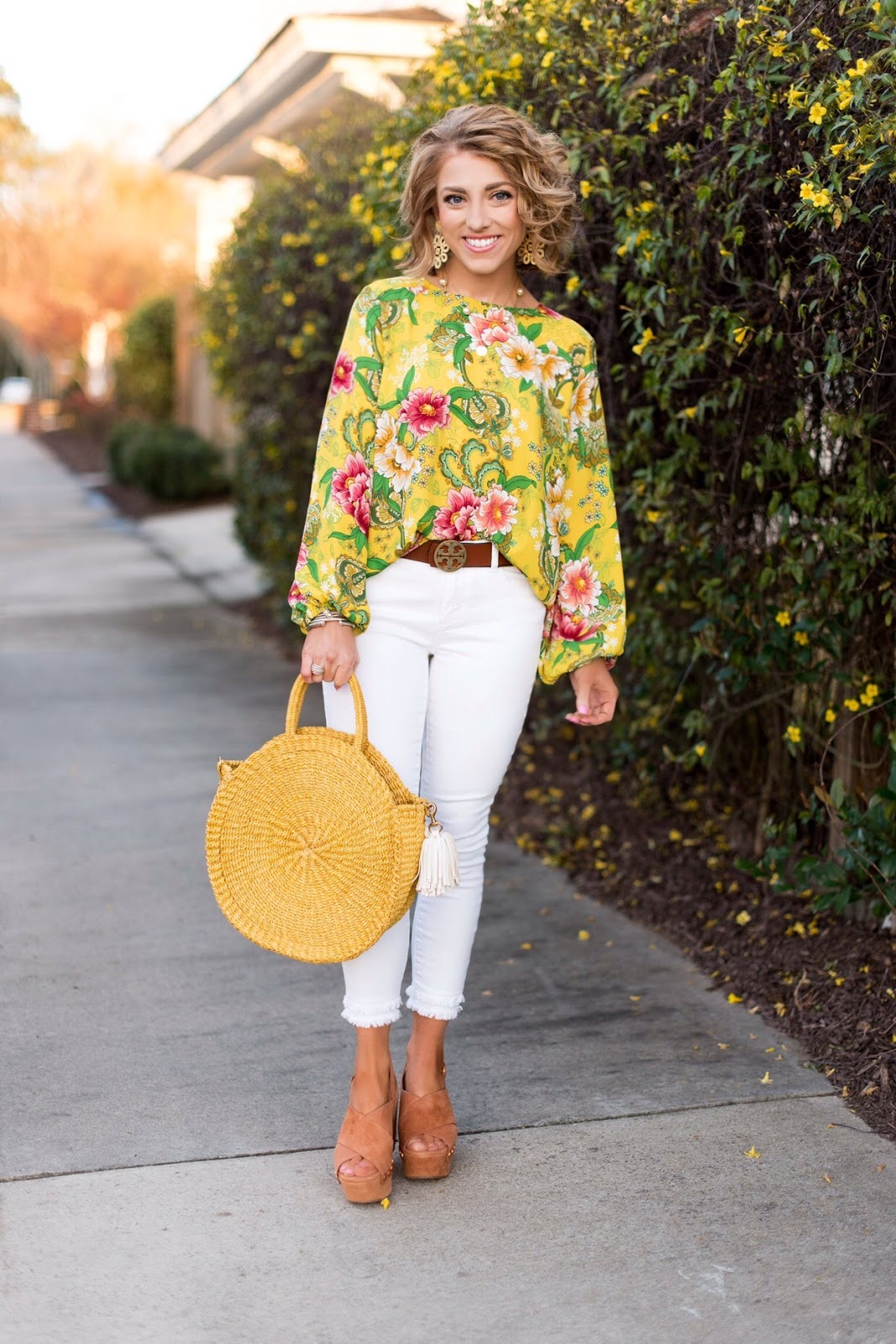 Yellow, Pink and White - My Favorite White Jeans - LOFT Friends and Family Sale - Something Delightful Blog