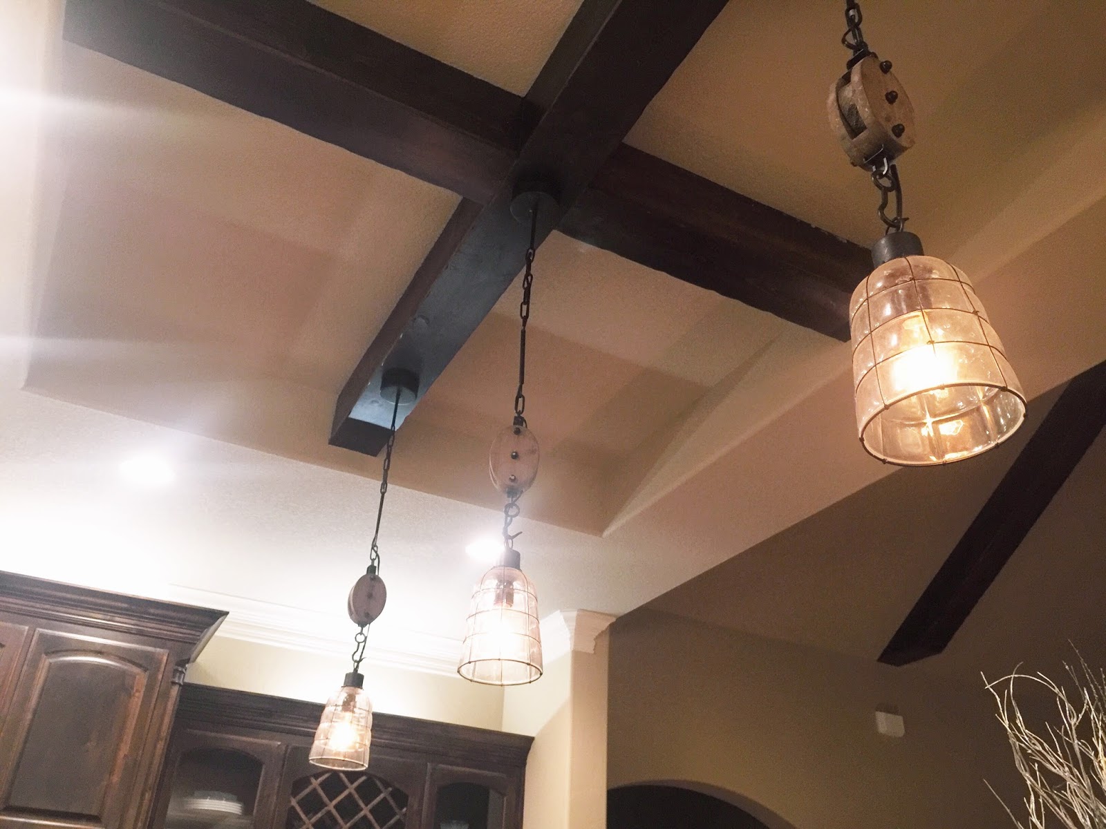 Mrs. Coach and Crew: Essential Ideas for a Farmhouse Look