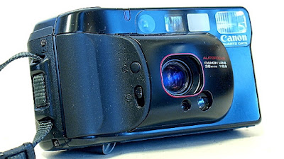 Canon Autoboy 3. Tilt stand
