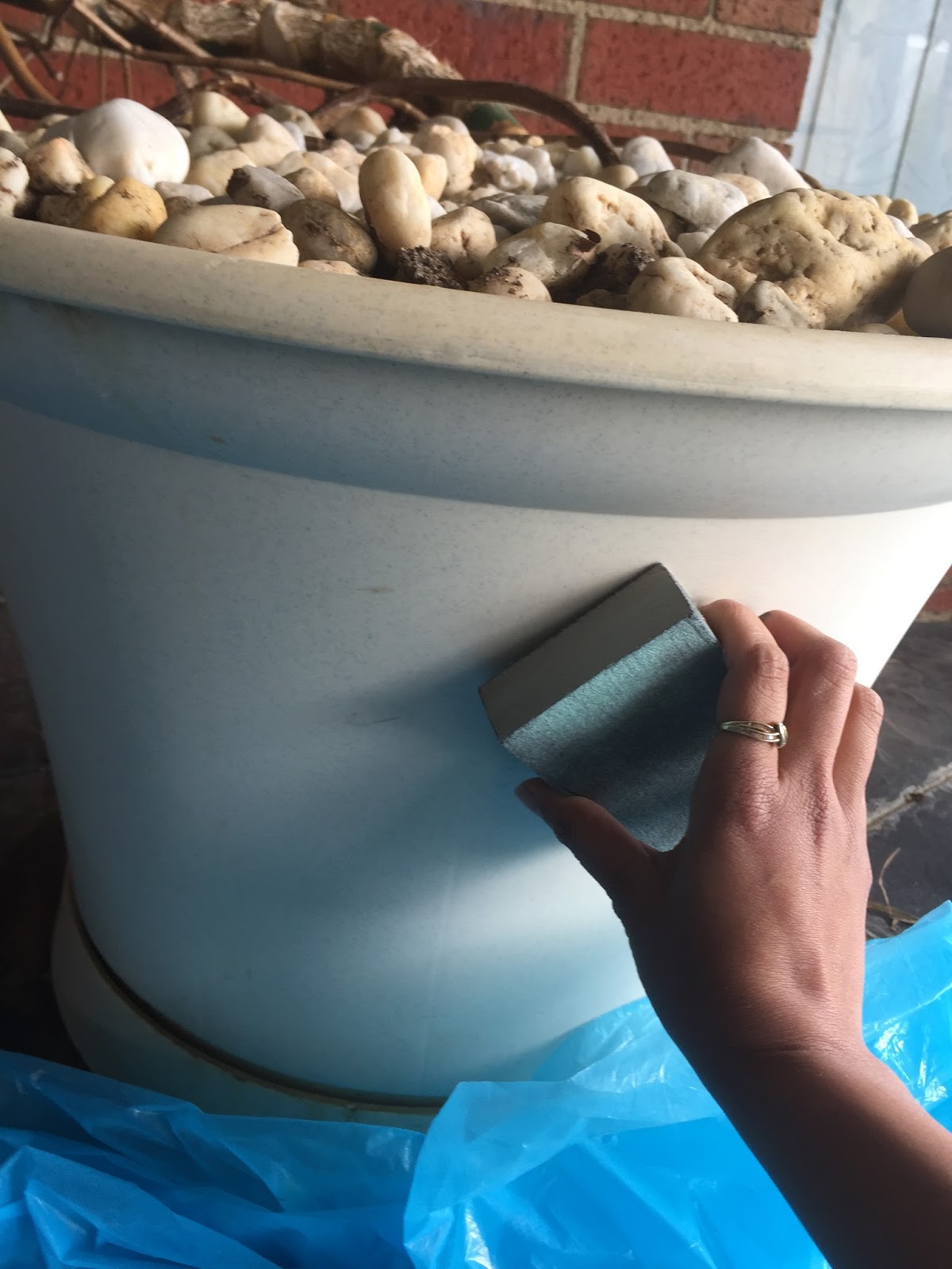 Prativya DIY How to make pots look like expensive stone planters!