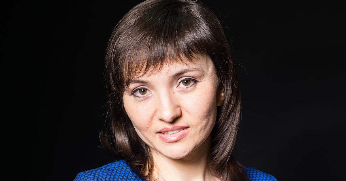 рут гинзбург в молодости. наталья гуменюк пресс-секретарь. кошка оборотень. ликой мансуровой. рут гинзбург.