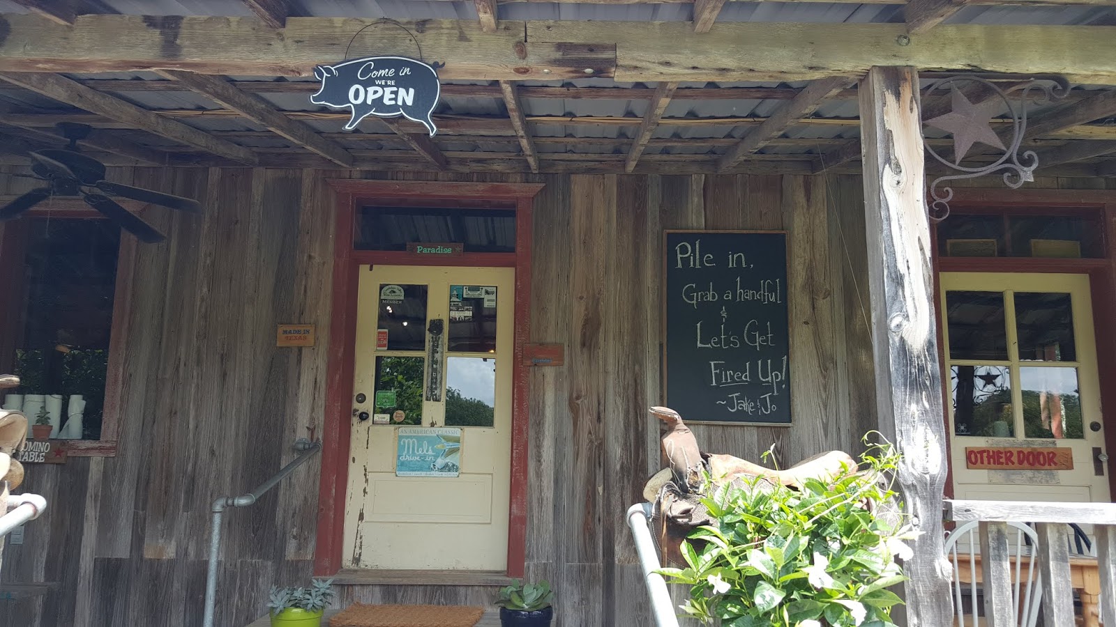 Black Board BBQ Sisterdale, Texas 1st Small Town Texas BBQ Review