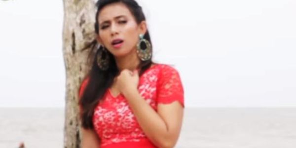 Lirik Lagu Karo La Tertadingken Rondongku Dan Artinya