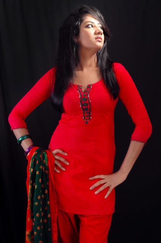 Lifestyle Of Dhaka Hot Amateur Model Girl Alvi Of Sylhet