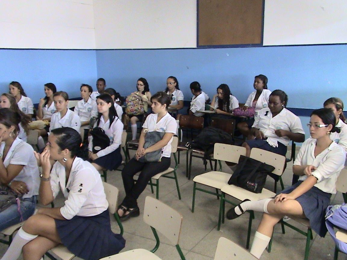 O Papel da Escola como Instrumento para a Educação Ambiental. OFICINAS 2011 SEMANA DO CURSO