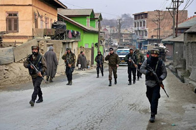TERRORISM इमरान खान की ताजपोशी के दिन पाकिस्तानी आतंकी है बरे हमले के फ़िराक में : रिपोर्ट