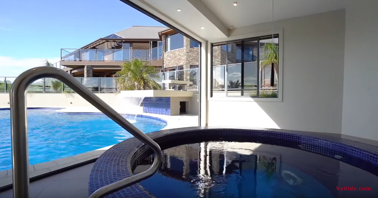 23 Photos vs. Breathtaking Modern Estate in Auckland, New Zealand | Sotheby's International Realty - Luxury Home & Interior Design Tour 23 Photos vs. Breathtaking Modern Estate in Auckland, New Zealand | Sotheby's International Realty - Luxury Home & Interior Design Tour