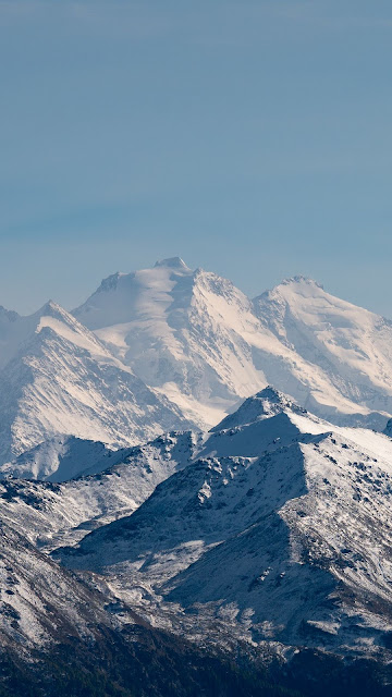 Screen background for a quiet place in the mountains Screen background for a quiet place in the mountains