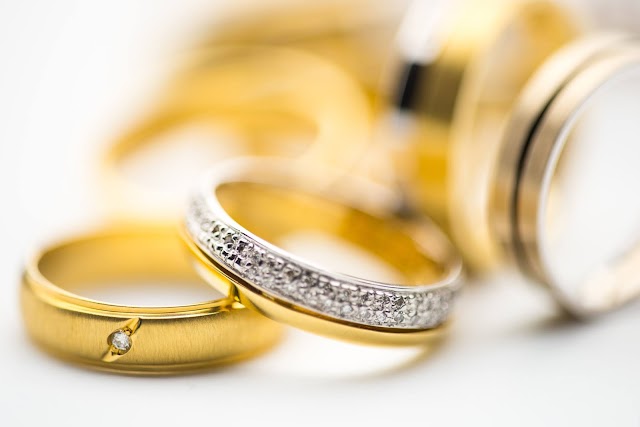 How to Clean Your Gold Jewelry at home